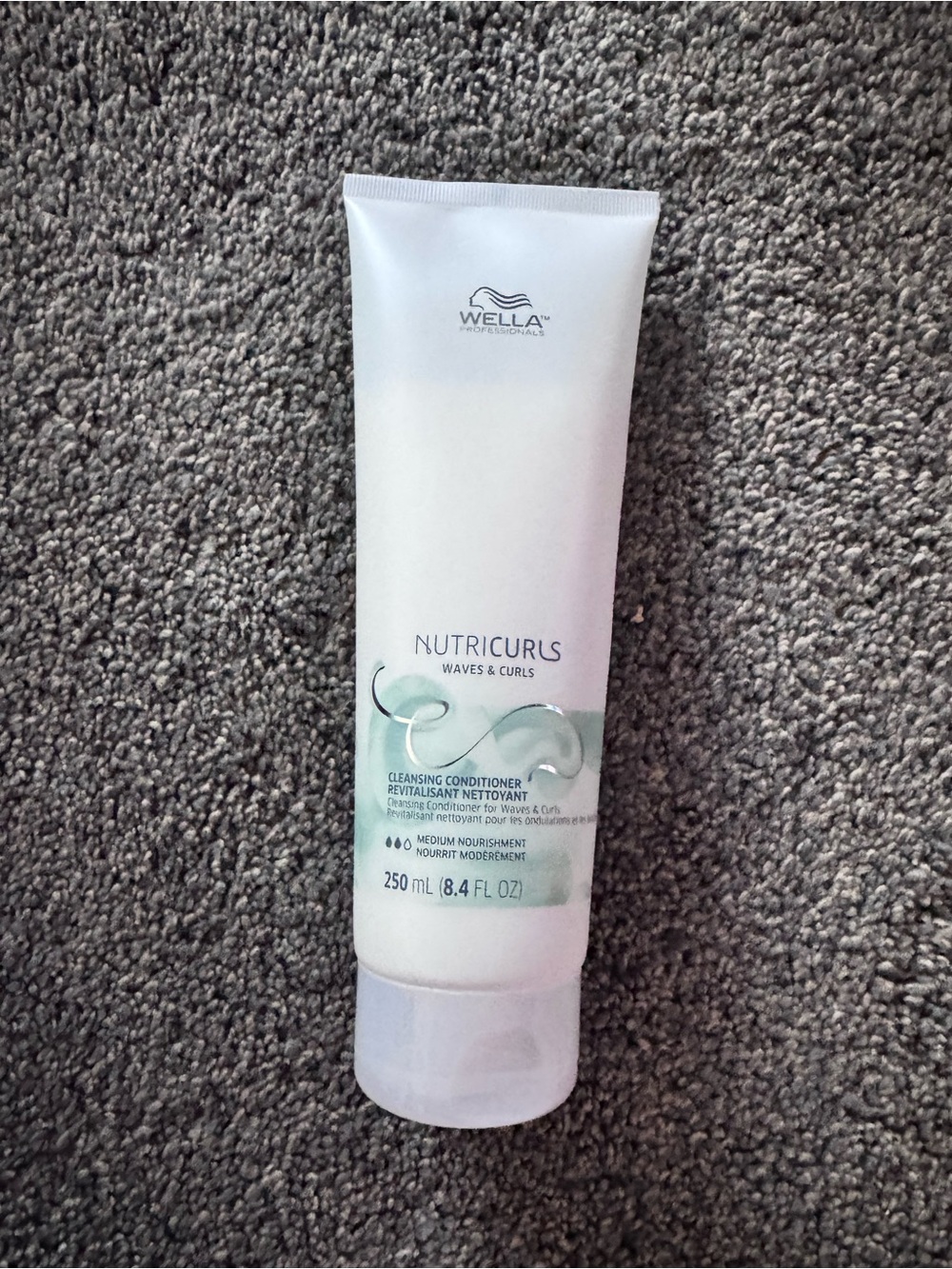 Wella Nutricurls Cleansing Conditioner - White with Green Accents